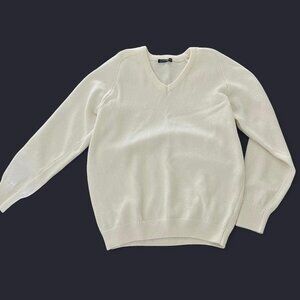 Brandy Melville Women's White Sweatshirt